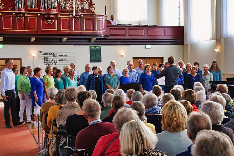 27 okt 2018 - Groot mannenkoor Midden Holland en gemengd koor Encore in de Geref.Kerk_14